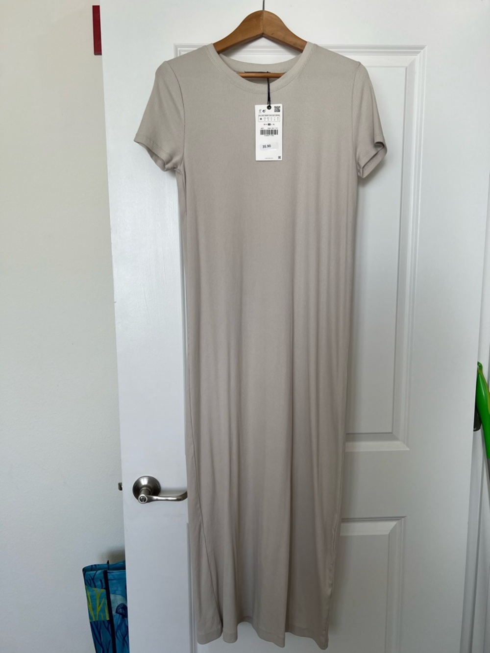 NWT Zara Beige Short Sleeve Maxi Dress